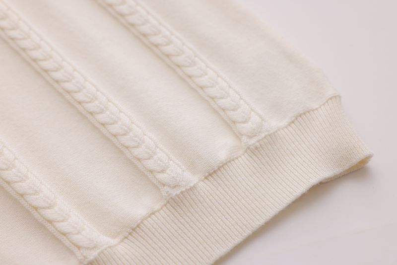 Small-Cable Knit - Cream