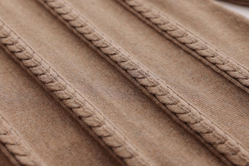 Small-Cable Knit - Mocha
