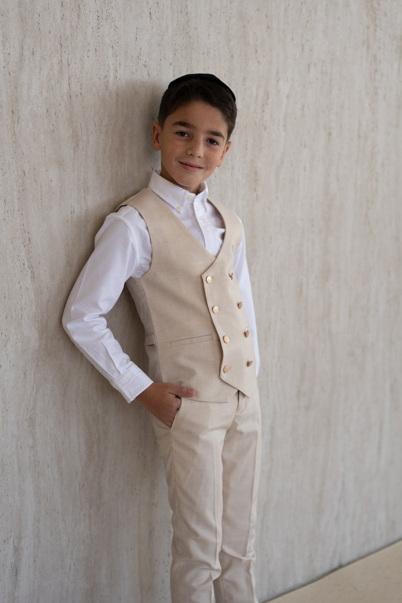 Classic Vest - Ivory