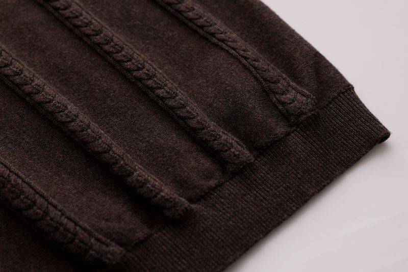 Small-Cable Knit - Brown