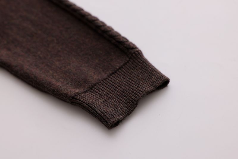 Small-Cable Knit - Brown
