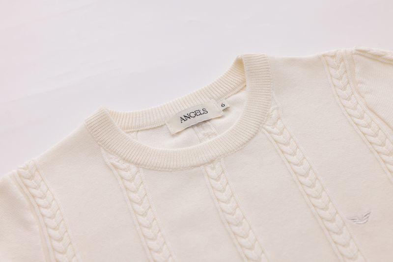 Small-Cable Knit - Cream