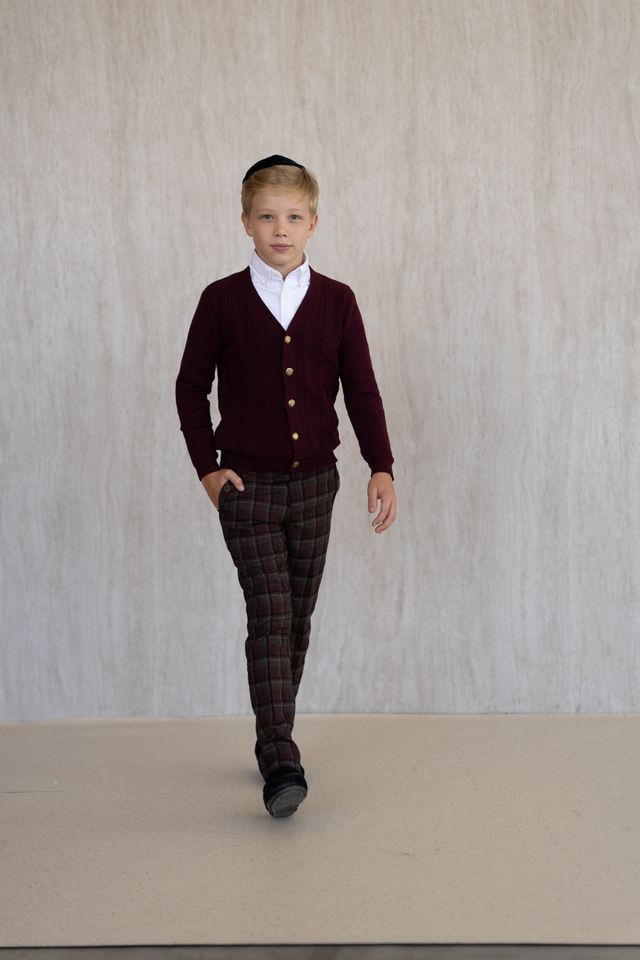 Cable-Knit Cardigan - Burgundy